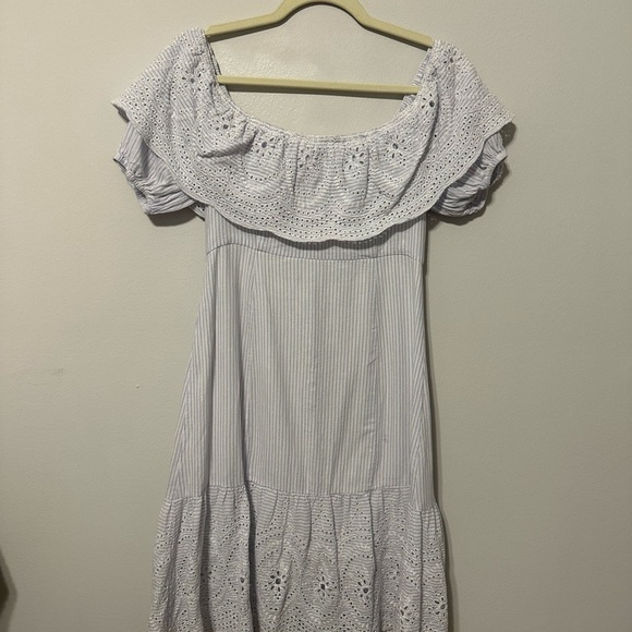 Astr The Label Off the Shoulder Alyssa Eyelet Dress Size Medium - Picture 7 of 12